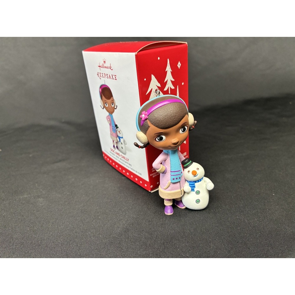 2015 Hallmark Keepsake Doc McStuffins & Chilly Disney Ornament QXD6139
